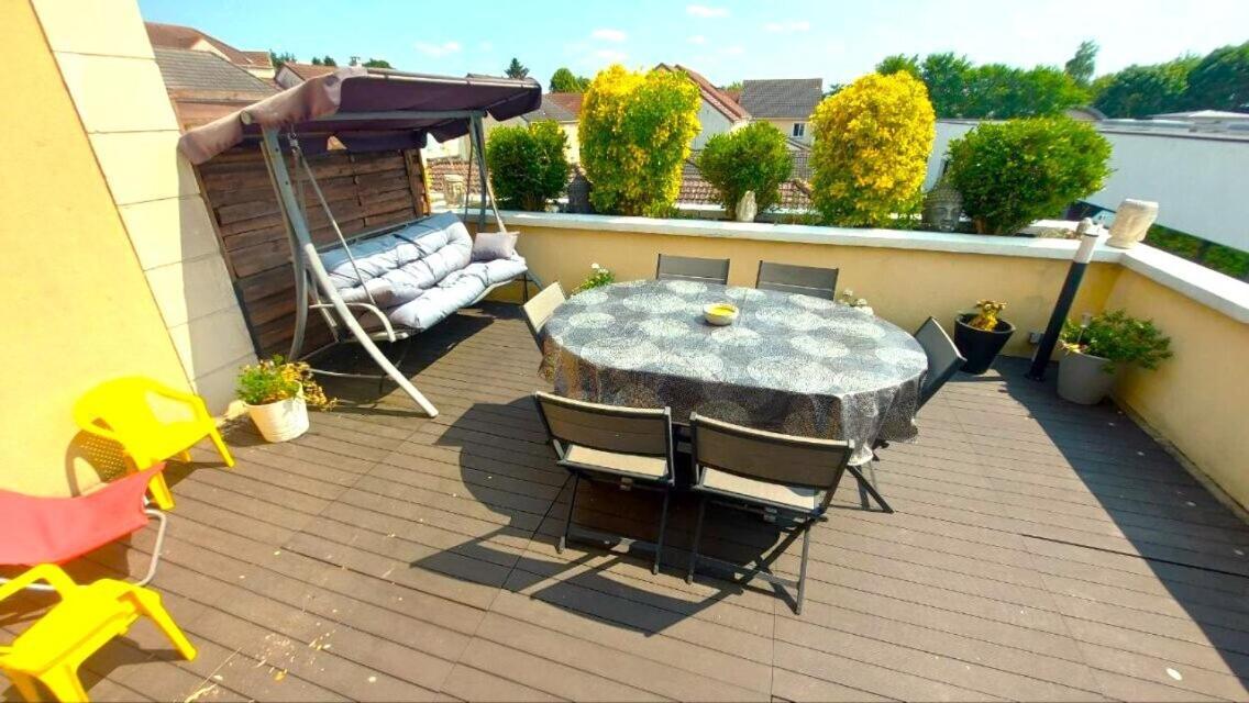 Appartement Familial Pour 6 Adultes Et 5 Enfants A 10 Min De Disney Bailly-Romainvilliers Zewnętrze zdjęcie